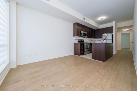 Photo 6 at 206 - 639 Lawrence Avenue W, Lawrence, Toronto