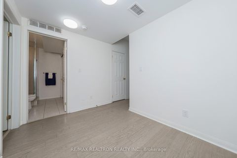 Photo 24 at 206 - 639 Lawrence Avenue W, Lawrence, Toronto
