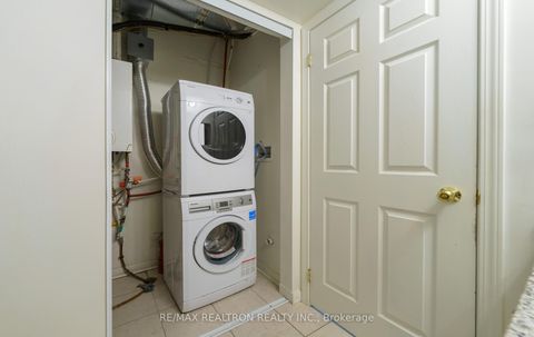 Photo 29 at 206 - 639 Lawrence Avenue W, Lawrence, Toronto