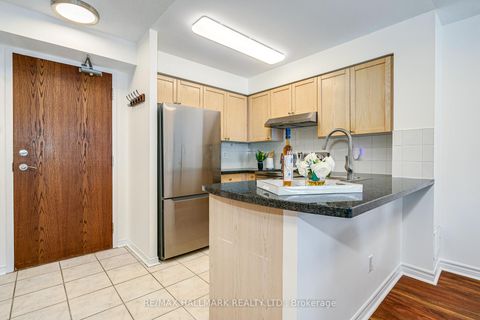 Photo 9 at 311 - 1863 Queen Street E, The Beaches, Toronto