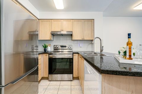 Photo 10 at 311 - 1863 Queen Street E, The Beaches, Toronto