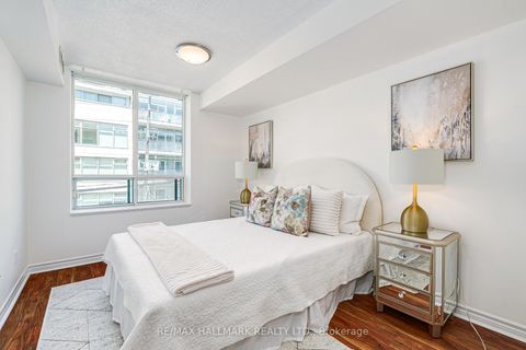 Photo 13 at 311 - 1863 Queen Street E, The Beaches, Toronto