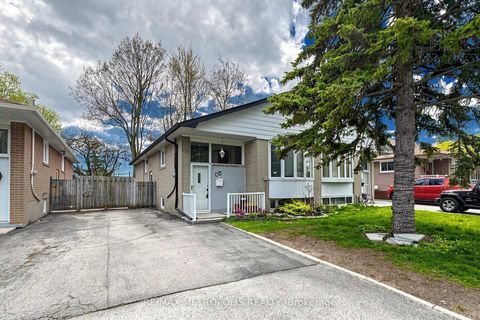 Photo 2 at 51 Greyabbey Trail, Guildwood, Toronto
