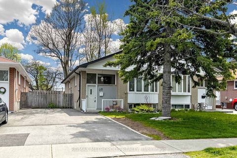 Photo 3 at 51 Greyabbey Trail, Guildwood, Toronto