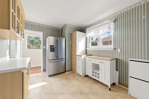 Photo 13 at 51 Greyabbey Trail, Guildwood, Toronto