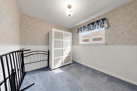 Photo 20 at 51 Greyabbey Trail, Guildwood, Toronto