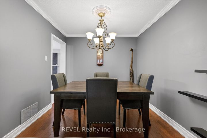 Photo 11 at 80 Dumfries Avenue, Heart Lake West, Brampton