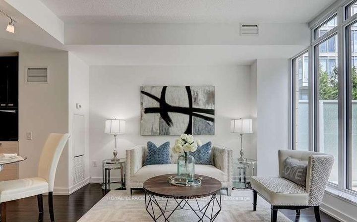 Photo 4 at TH7 - 121 Mcmahon Drive, Bayview Village, Toronto