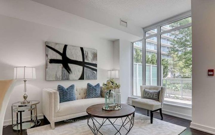 Photo 5 at TH7 - 121 Mcmahon Drive, Bayview Village, Toronto