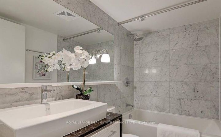 Photo 20 at TH7 - 121 Mcmahon Drive, Bayview Village, Toronto
