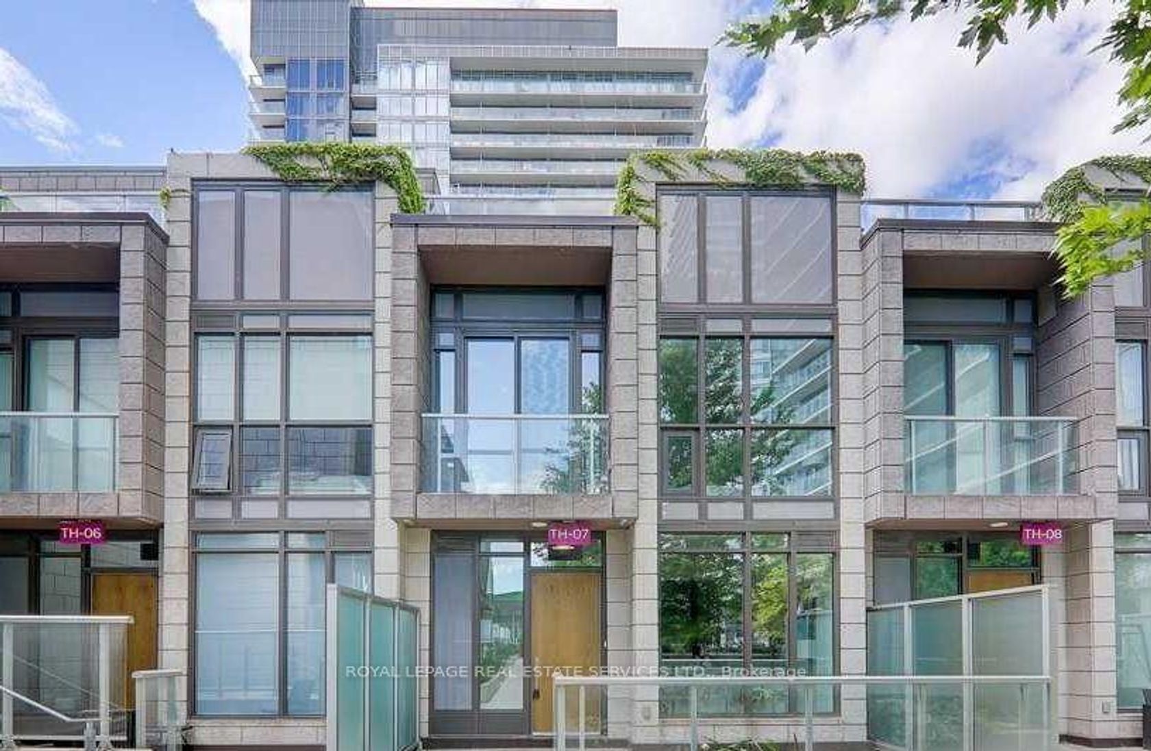 TH7 - 121 Mcmahon Drive, Bayview Village, Toronto 2