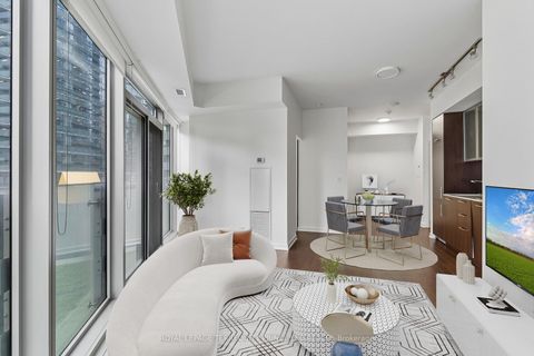 Photo 5 at 307 - 12 York Street, Waterfront Communities C1, Toronto