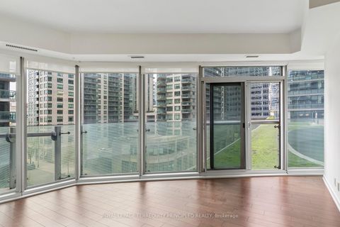 Photo 9 at 307 - 12 York Street, Waterfront Communities C1, Toronto