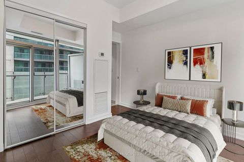 Photo 11 at 307 - 12 York Street, Waterfront Communities C1, Toronto
