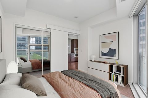 Photo 13 at 307 - 12 York Street, Waterfront Communities C1, Toronto