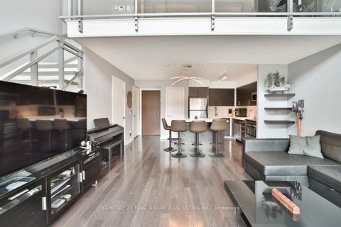 Photo 4 at 212 - 80 Western Battery Road, Niagara, Toronto