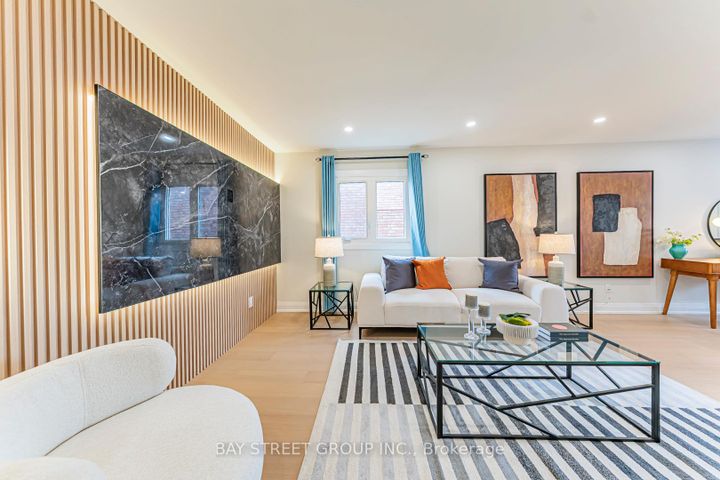 Photo 6 at 146 Cabinet Crescent, West Woodbridge, Vaughan