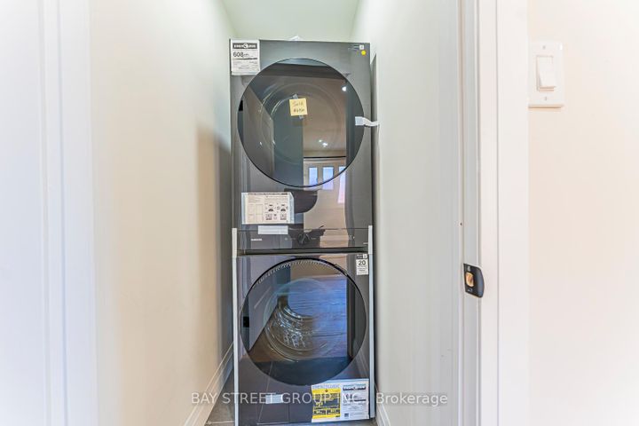 Photo 28 at 146 Cabinet Crescent, West Woodbridge, Vaughan
