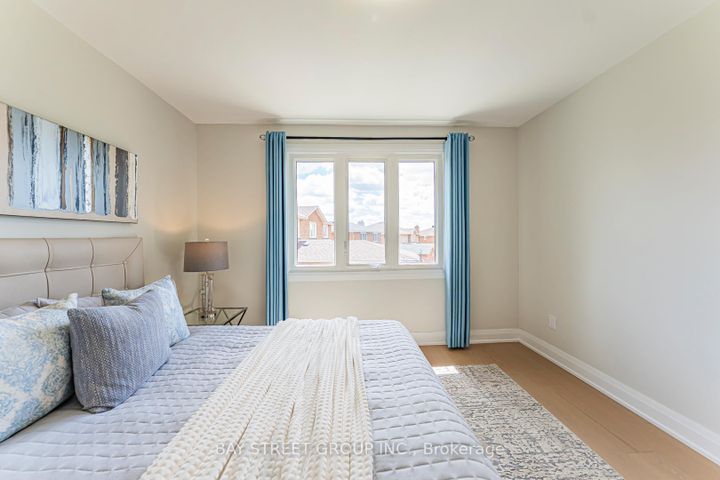 Photo 30 at 146 Cabinet Crescent, West Woodbridge, Vaughan