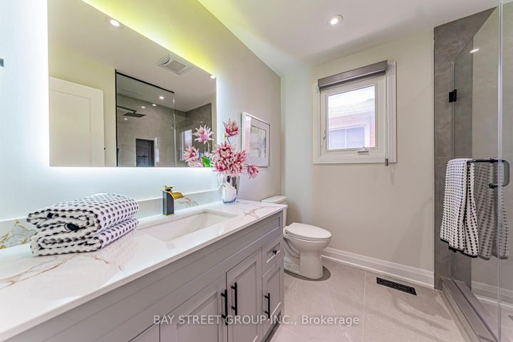 Photo 33 at 146 Cabinet Crescent, West Woodbridge, Vaughan