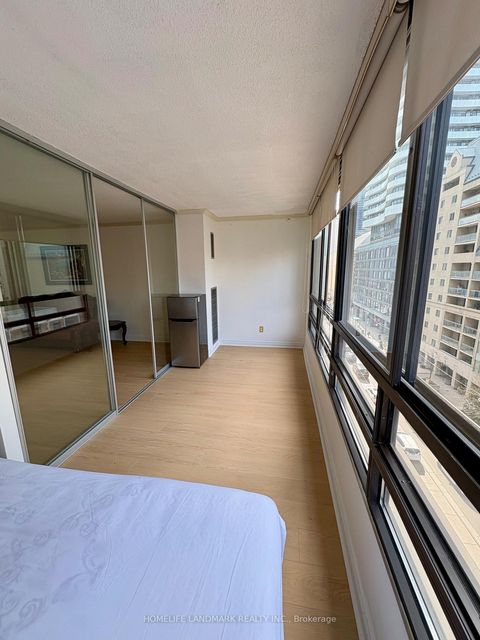 Photo 4 at 704 - 77 Carlton Street, Yonge Corridor, Toronto