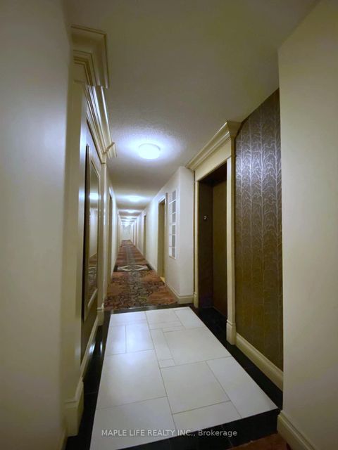 Photo 3 at 623 Grandview Way, Willowdale East, Toronto
