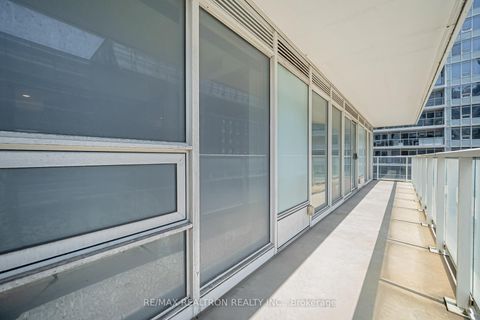 Photo 31 at 811 - 19 Bathurst Street, Waterfront Communities C1, Toronto