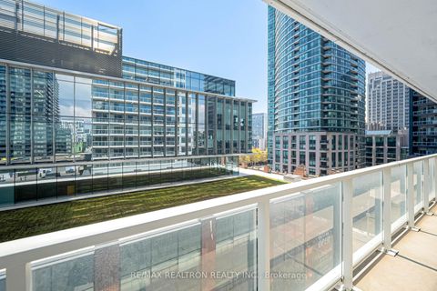 Photo 32 at 811 - 19 Bathurst Street, Waterfront Communities C1, Toronto