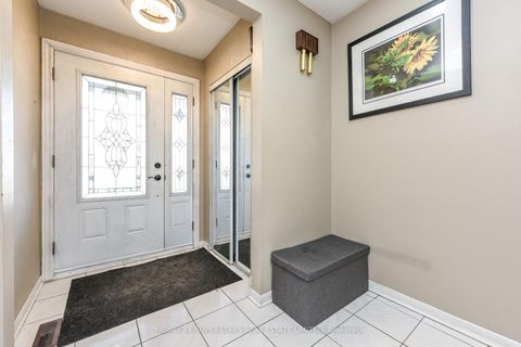 Photo 2 at 3280 Clara Drive, Malton, Mississauga
