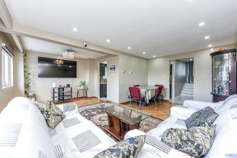 Photo 14 at 3280 Clara Drive, Malton, Mississauga