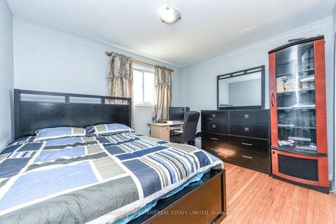Photo 19 at 3280 Clara Drive, Malton, Mississauga