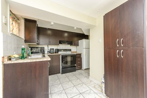 Photo 25 at 3280 Clara Drive, Malton, Mississauga