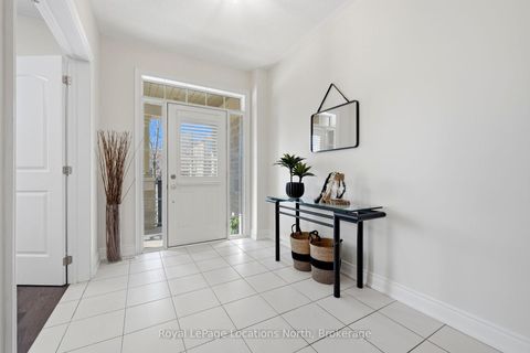 Photo 2 at 118 Puccini Drive, Oak Ridges, Richmond Hill
