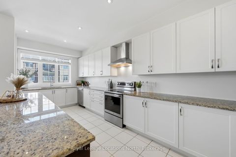 Photo 16 at 118 Puccini Drive, Oak Ridges, Richmond Hill
