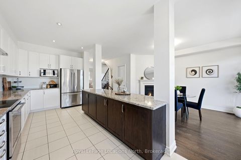 Photo 17 at 118 Puccini Drive, Oak Ridges, Richmond Hill