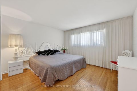Photo 16 at 13 Laurentide Avenue, Aurora Heights, Aurora