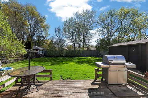 Photo 30 at 13 Laurentide Avenue, Aurora Heights, Aurora