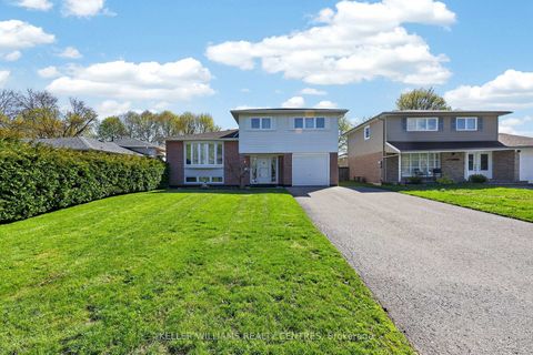 Photo 39 at 13 Laurentide Avenue, Aurora Heights, Aurora