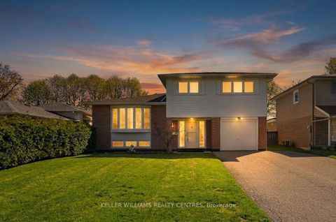 Photo 40 at 13 Laurentide Avenue, Aurora Heights, Aurora