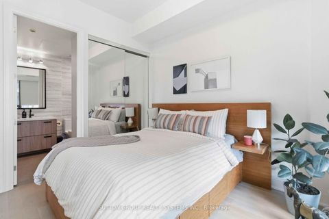 Photo 17 at GPH26 - 280 Howland Avenue, Annex, Toronto