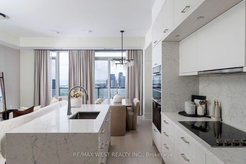 Photo 11 at GPH2 - 480 Front Street W, Waterfront Communities C1, Toronto
