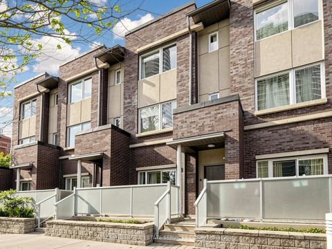 Photo 1 at 3 - 330 Village Green Square, Malvern West, Toronto