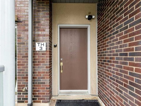 Photo 4 at 3 - 330 Village Green Square, Malvern West, Toronto