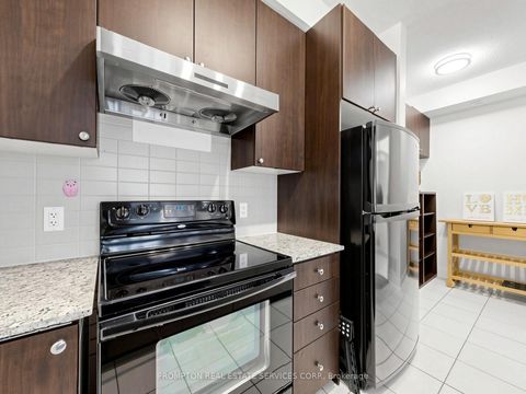Photo 14 at 3 - 330 Village Green Square, Malvern West, Toronto