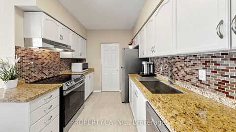 Photo 11 at 107 - 7398 Yonge Street, Yorkhill, Vaughan