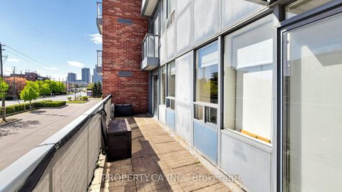Photo 33 at 107 - 7398 Yonge Street, Yorkhill, Vaughan