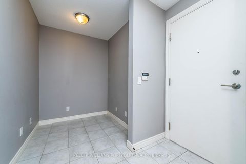 Photo 2 at 806 - 70 Town Centre Court, Bendale, Toronto