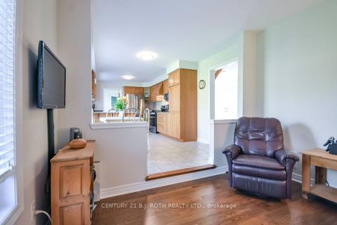 Photo 12 at 112 Crimson Ridge Road, Bayshore, Barrie