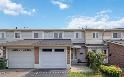 Photo 1 at 77 Lowry Square, Malvern, Toronto