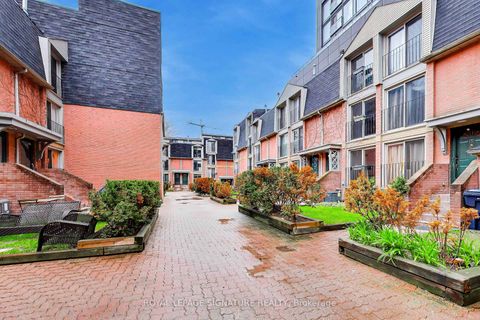 Photo 3 at 18 - 325 Jarvis Street, Moss Park, Toronto
